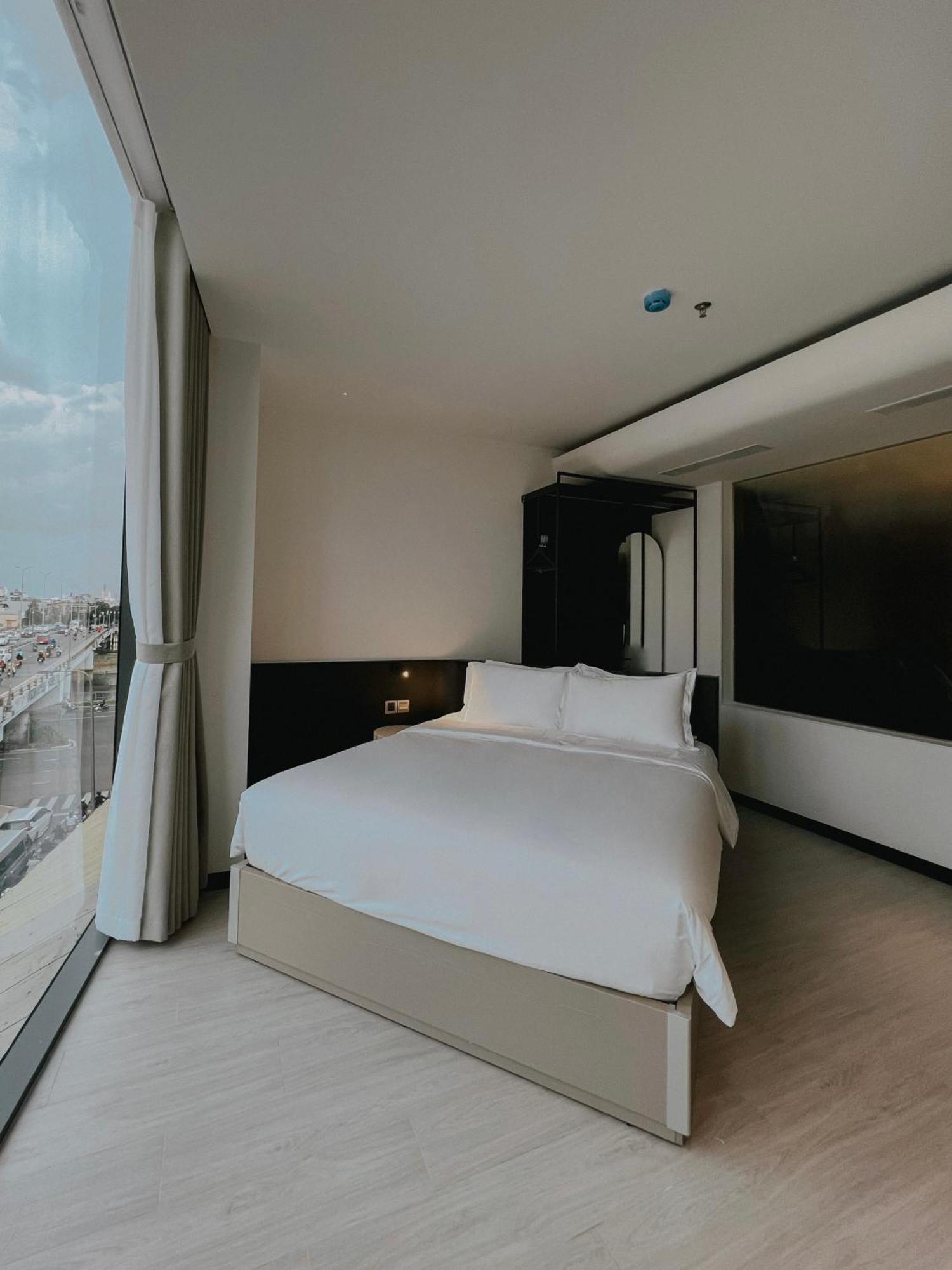 The Concept Hotel Hcmc- District 1 Хошимин Екстериор снимка