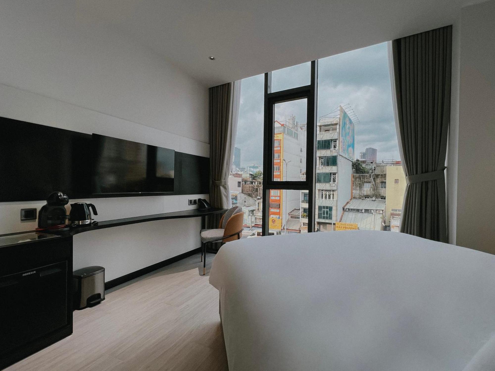 The Concept Hotel Hcmc- District 1 Хошимин Екстериор снимка
