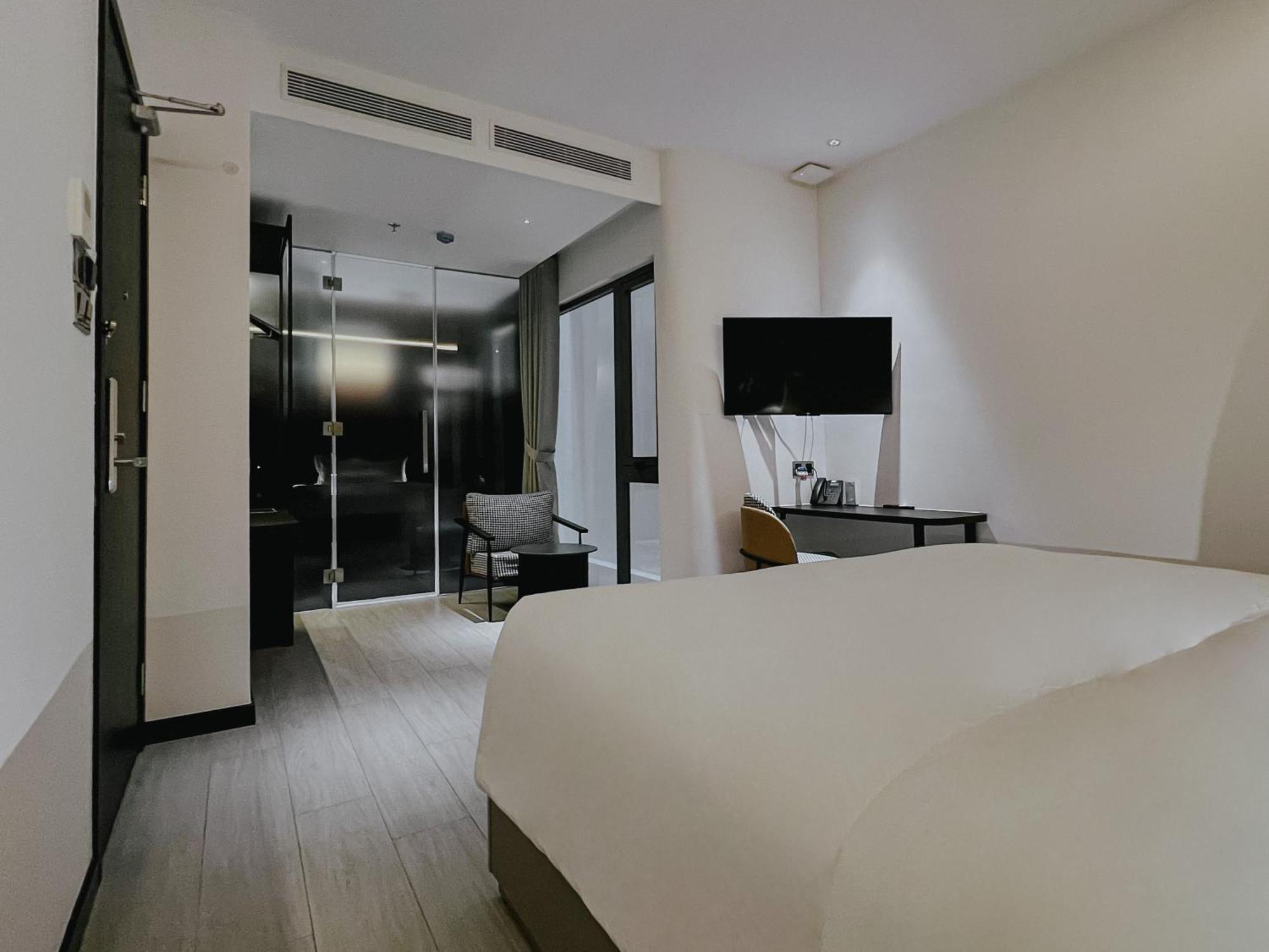 The Concept Hotel Hcmc- District 1 Хошимин Стая снимка